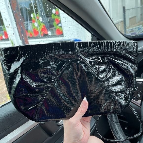 Vintage 80s LARGE Black Vinyl Textured Crocodile Print Evening Bag by Brio 11 - Picture 2 of 6